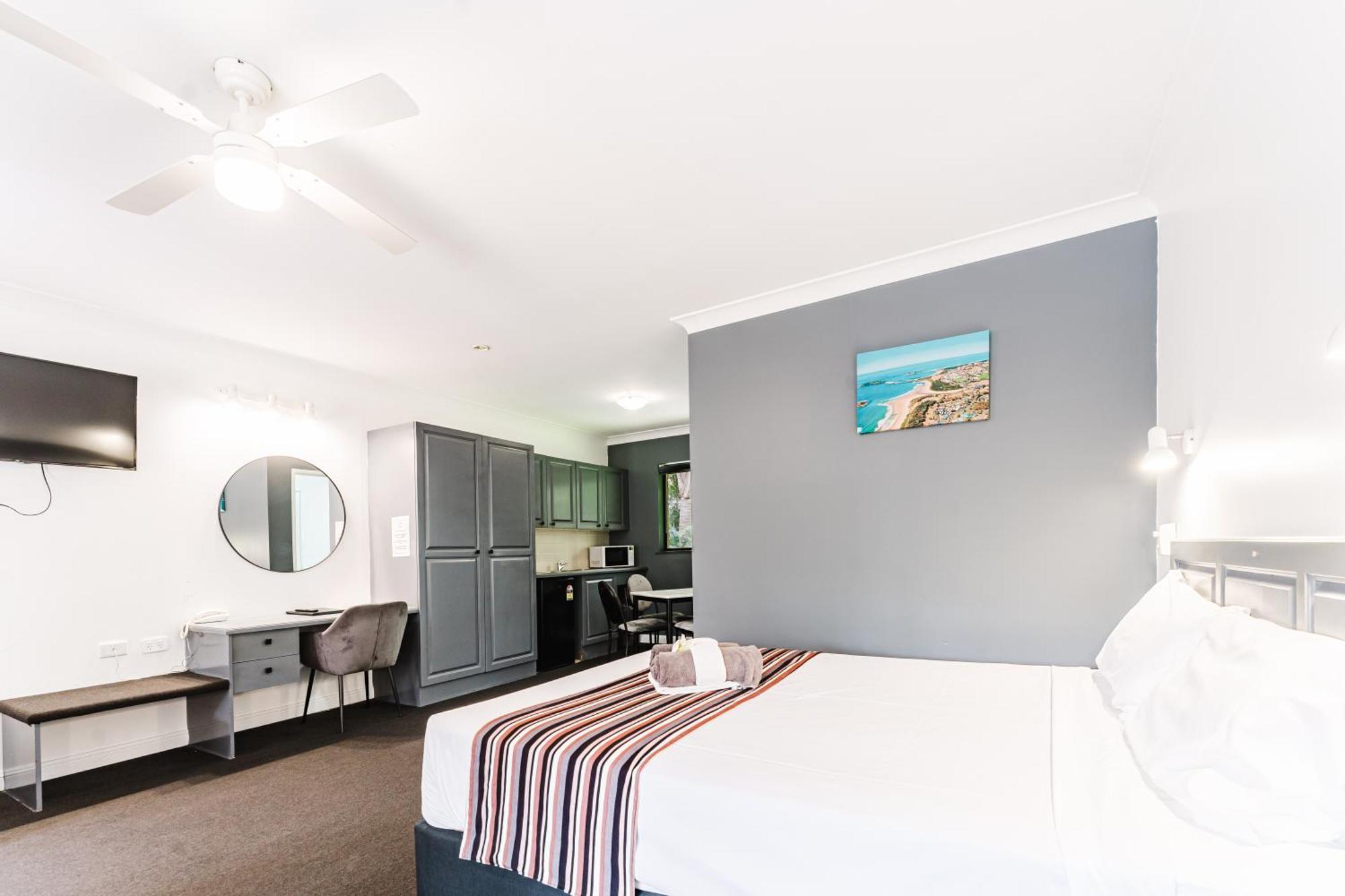 Country 2 Coast Motor Inn Coffs Harbour Exterior photo