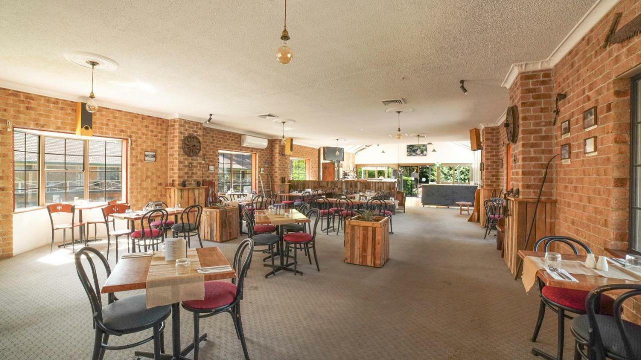 Country 2 Coast Motor Inn Coffs Harbour Exterior photo